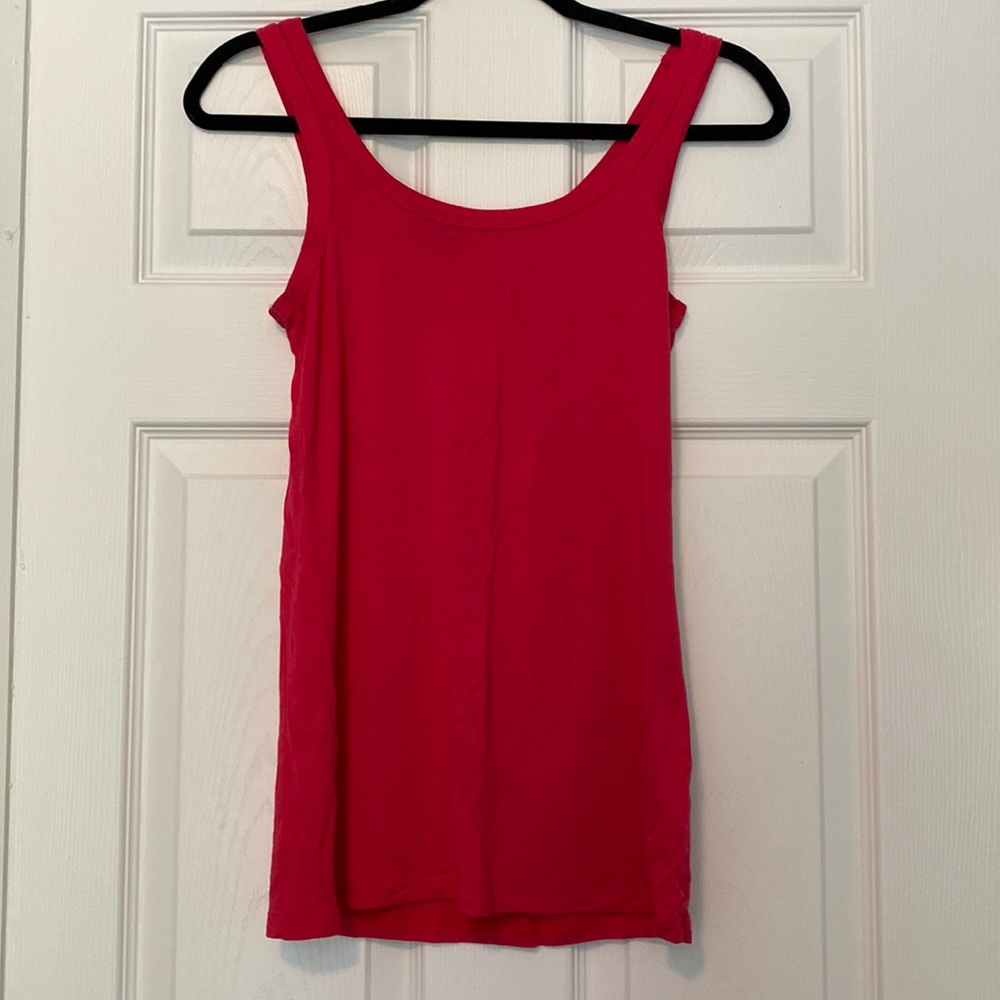 Pink tank